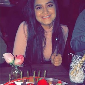 Meet your Posher, Priscilla